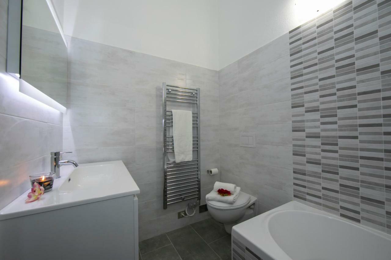 Bellavista Del Lago 梅纳焦 外观 照片